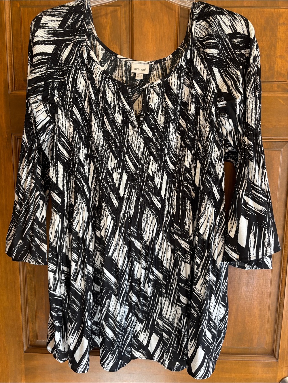 Avenue Black & White Abstract Scoop Neck Tunic